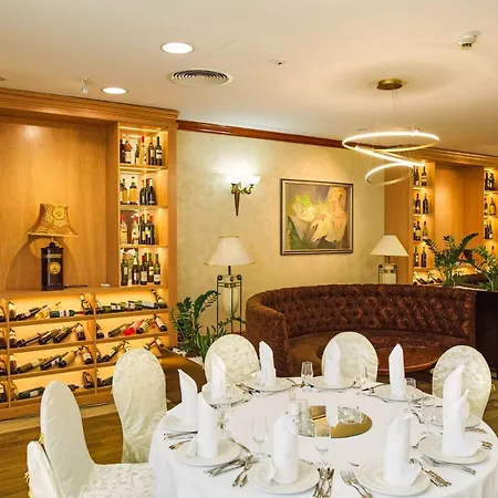 A - Izvor Hotel