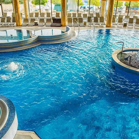 A - Izvor Hotel
